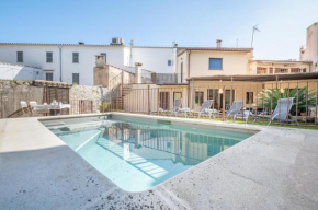 Casa Horta Den Menut